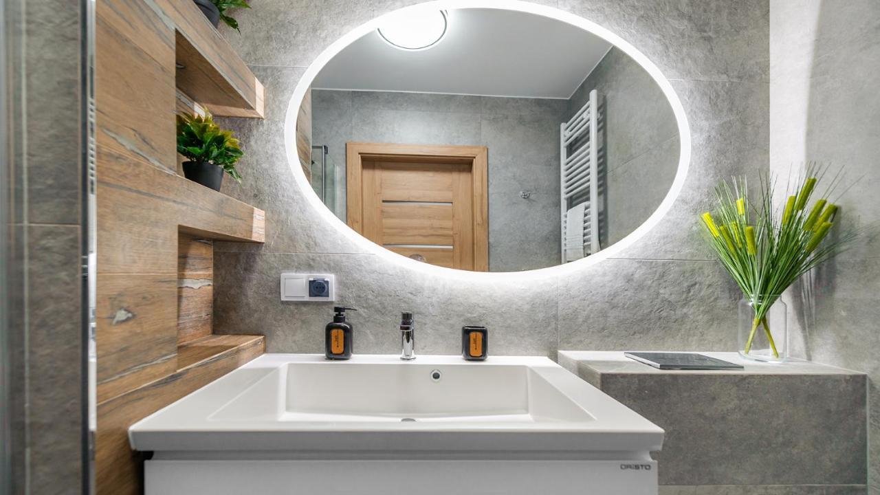 Pudrowy Lux 16 F Perlowa Przystan - *